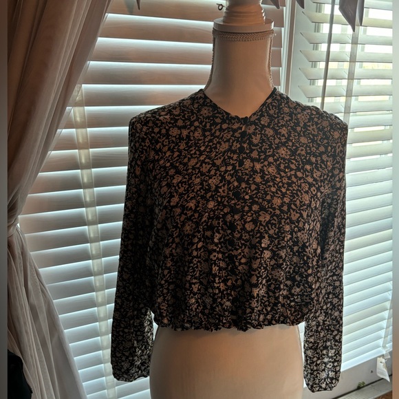 Zara floral button up - Picture 2 of 10